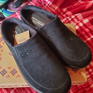 Skechers Womens Black Suede Slip-On Clogs